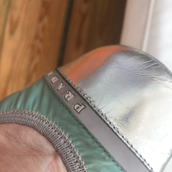 Authentic Prada Flats size 37.5 US size 7.5 - Picture 2 of 5
